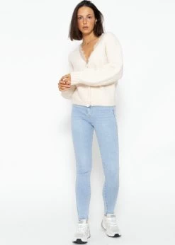 Cardigan Mit Spitzen-Ausschnitt - Offwhite 12 Cardigan Mit Spitzen-Ausschnitt - Offwhite -Sassyclassy SassyClassy cardigan mit spitzen ausschnitt offwhite S3211C6664 4F2qB9KiA4Q7eD