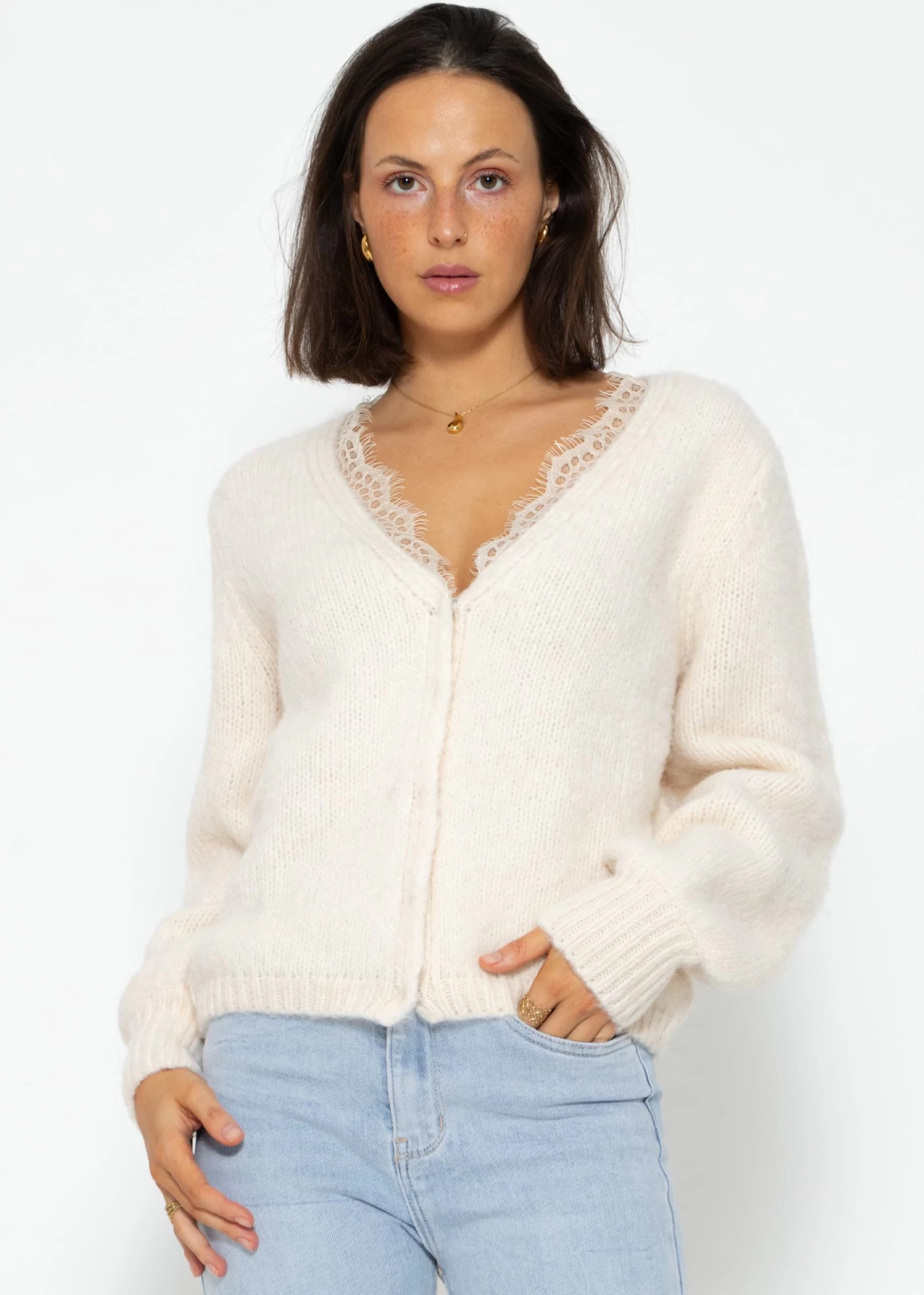 Cardigan Mit Spitzen-Ausschnitt - Offwhite 3 Cardigan Mit Spitzen-Ausschnitt - Offwhite