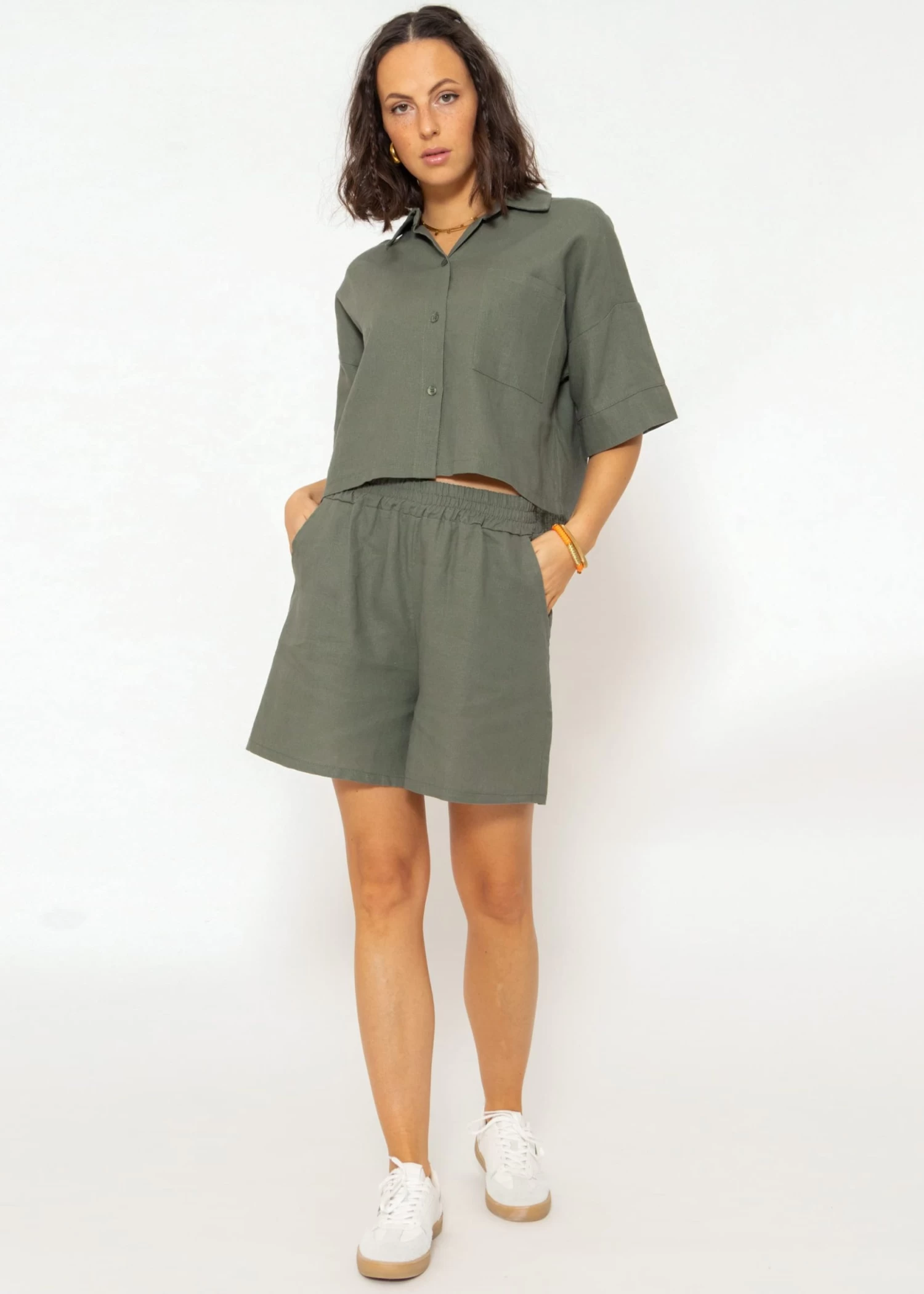 Crop Leinen Blusen Jacke, Khaki 6 Crop Leinen Blusen Jacke, Khaki – Bild 4