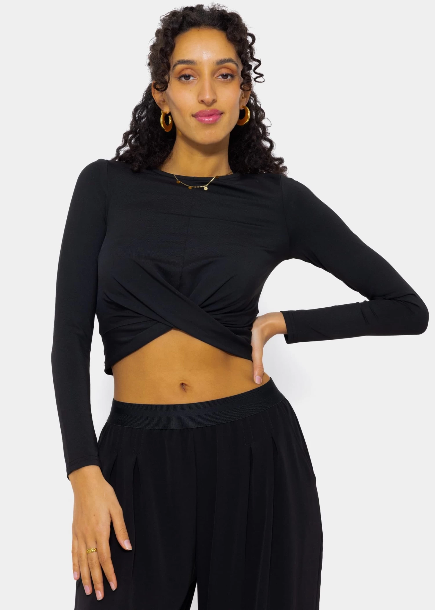 Cropped Langarmshirt, Schwarz 3 Cropped Langarmshirt, Schwarz