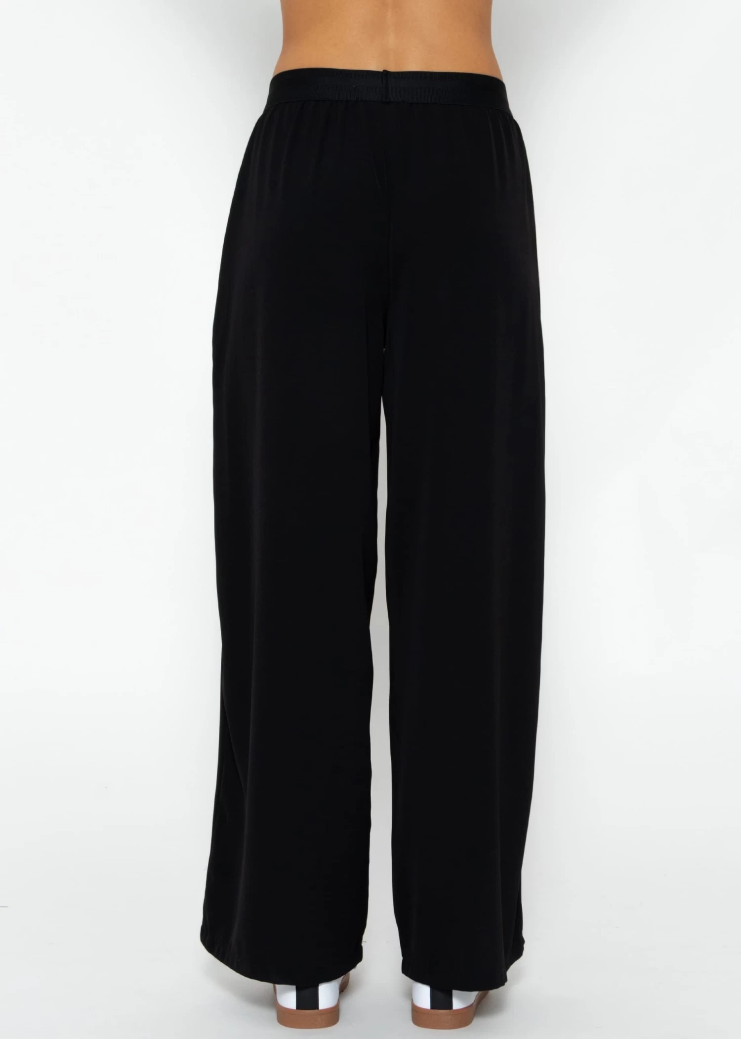 Fließende Schlupfhose Mit Gummibund - Schwarz 8 Fließende Schlupfhose Mit Gummibund - Schwarz – Bild 6