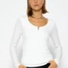 Geripptes Langarmshirt - Offwhite 1 Geripptes Langarmshirt - Offwhite -Sassyclassy SassyClassy geripptes langarmshirt offwhite S3208G6204 1