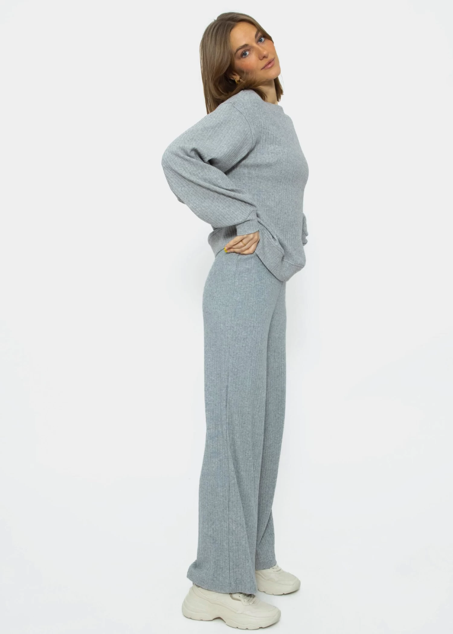 Geripptes Sweatshirt Mit Stickerei - Grau 10 Geripptes Sweatshirt Mit Stickerei - Grau – Bild 8