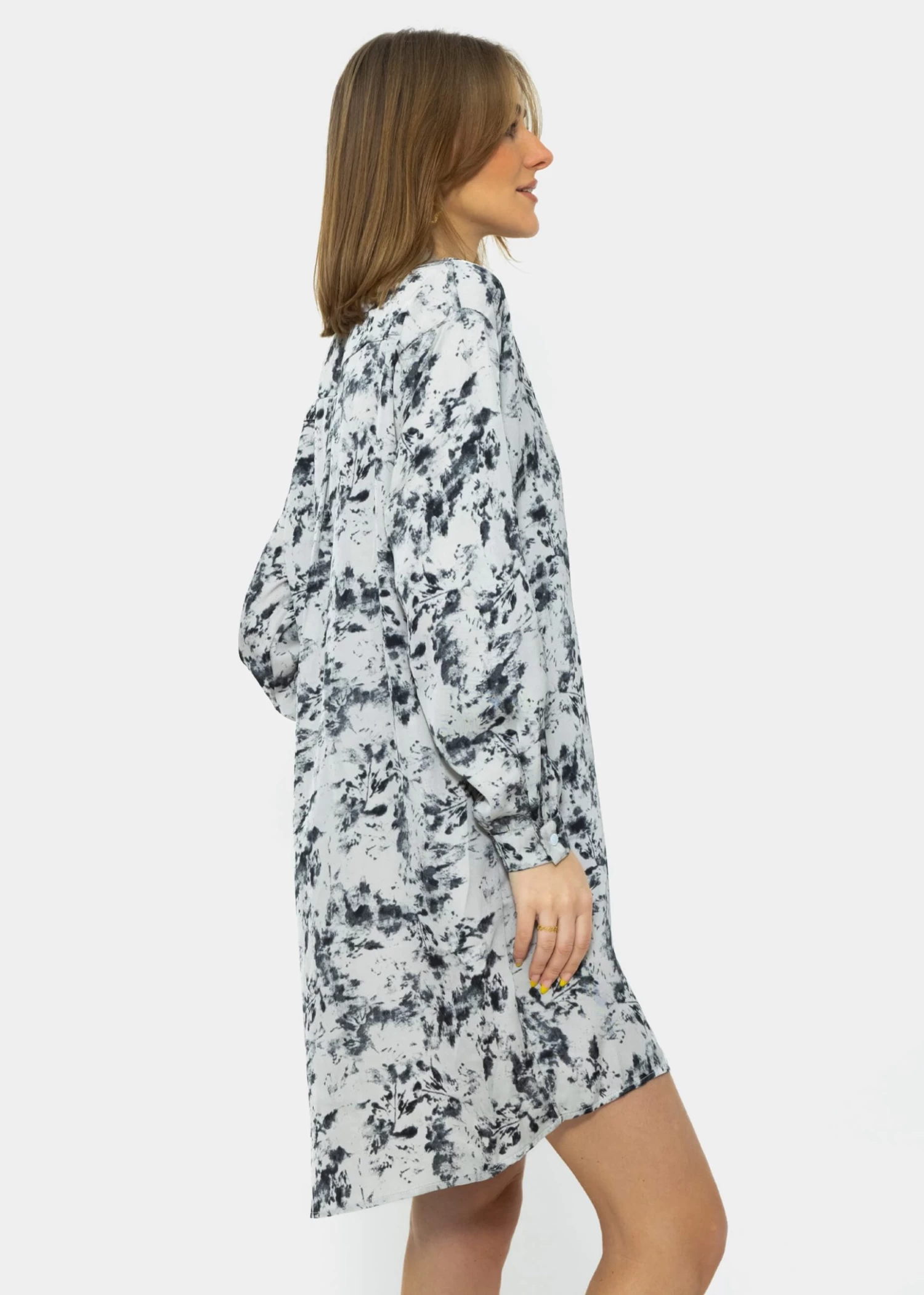 Hemdblusenkleid Mit Print - Grau 7 Hemdblusenkleid Mit Print - Grau – Bild 5