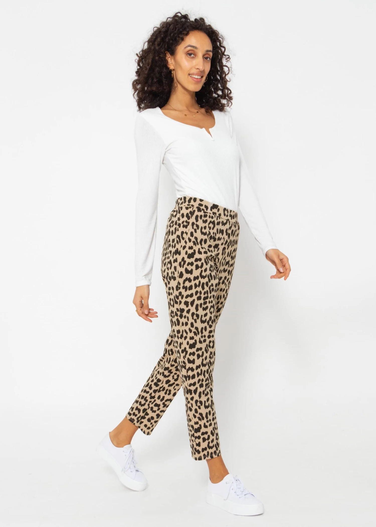 Jersey Chinos In Leo-Print - Beige 6 Jersey Chinos In Leo-Print - Beige – Bild 4