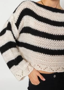 Pullover Mit Streifen - Schwarz-beige 19 Pullover Mit Streifen - Schwarz-beige -Sassyclassy SassyClassy kurzer pullover mit streifen schwarz beige S4203P6843
