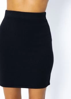 Kurzer Strickrock - Schwarz 17 Kurzer Strickrock - Schwarz -Sassyclassy SassyClassy kurzer strickrock schwarz S3210R6577 7