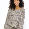 Langarm Pyjamashirt Mit Leoprint - Beige -Sassyclassy SassyClassy langarm pyjamashirt mit leoprint offwhite S3209NG6475 8pvYTbu1maQsV5