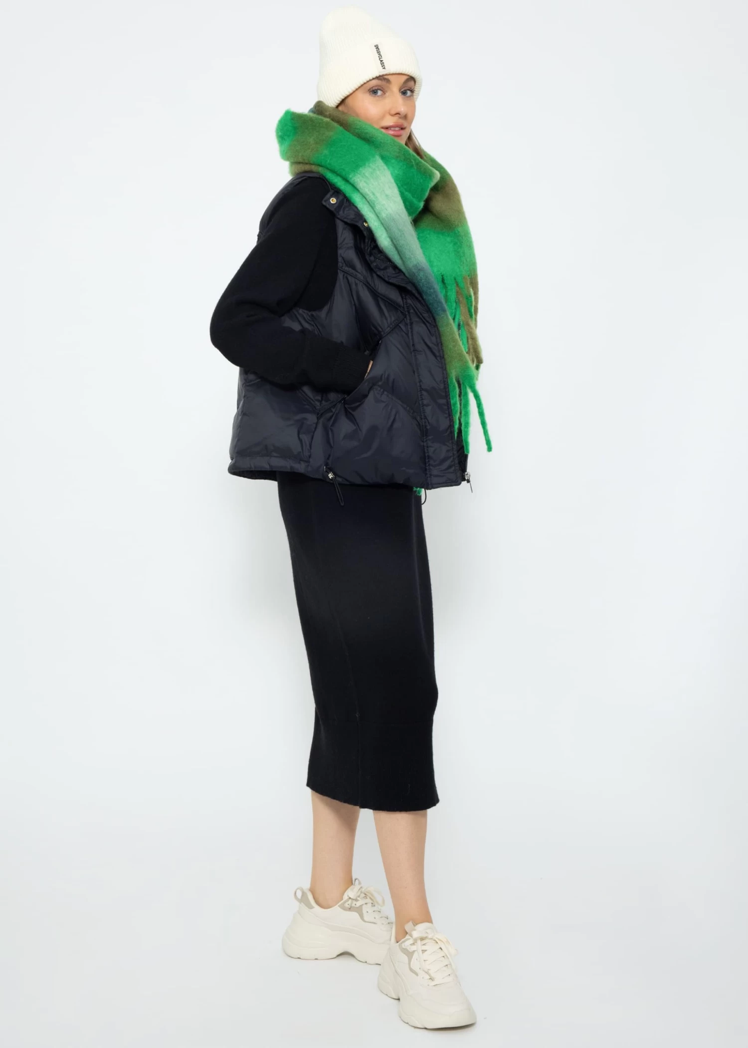 Langes Strickkleid Mit V-Ausschnitt - Schwarz 4 Langes Strickkleid Mit V-Ausschnitt - Schwarz – Bild 2