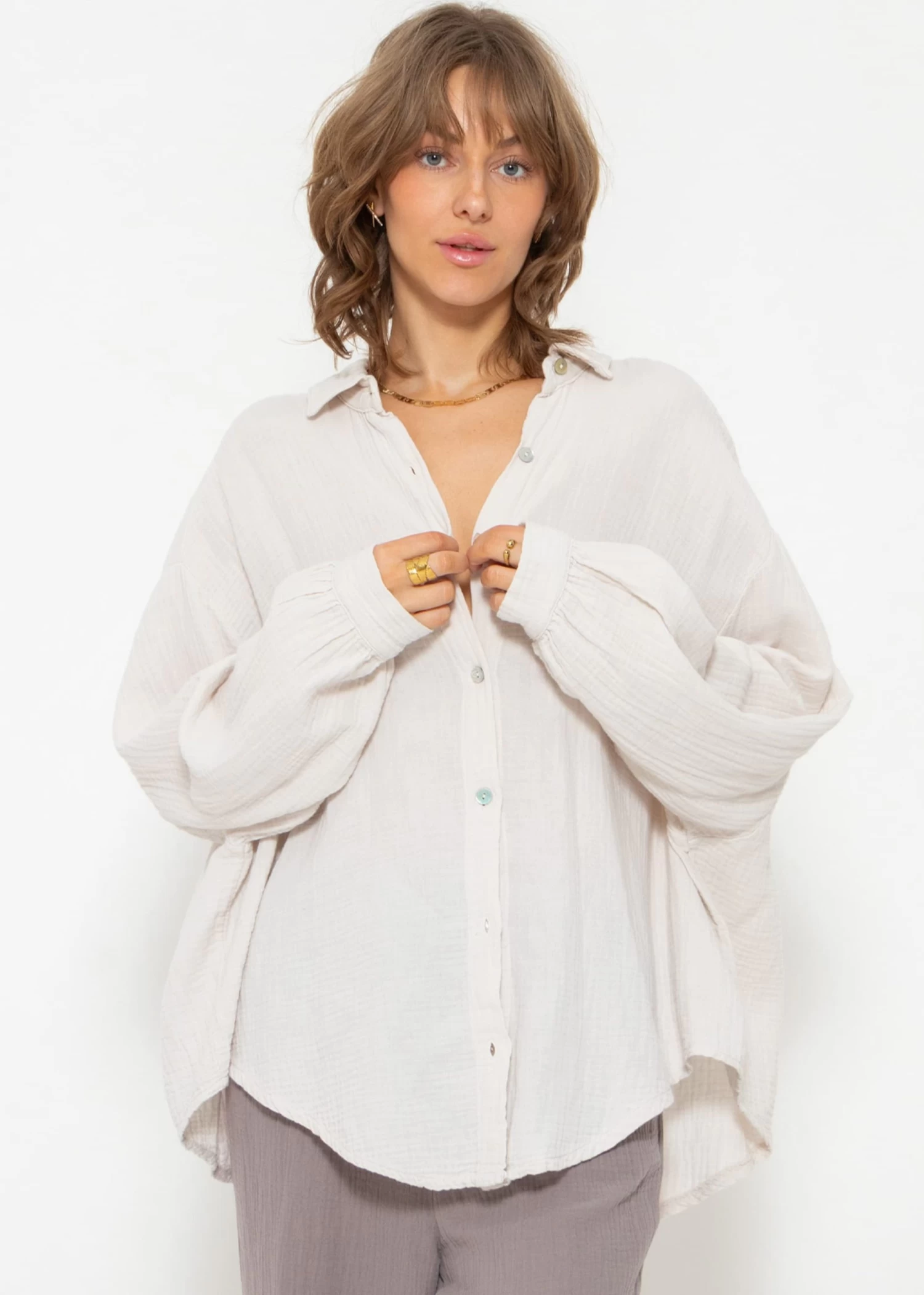 Musselin Bluse Oversize, Kurz, Hellbeige 3 Musselin Bluse Oversize, Kurz, Hellbeige