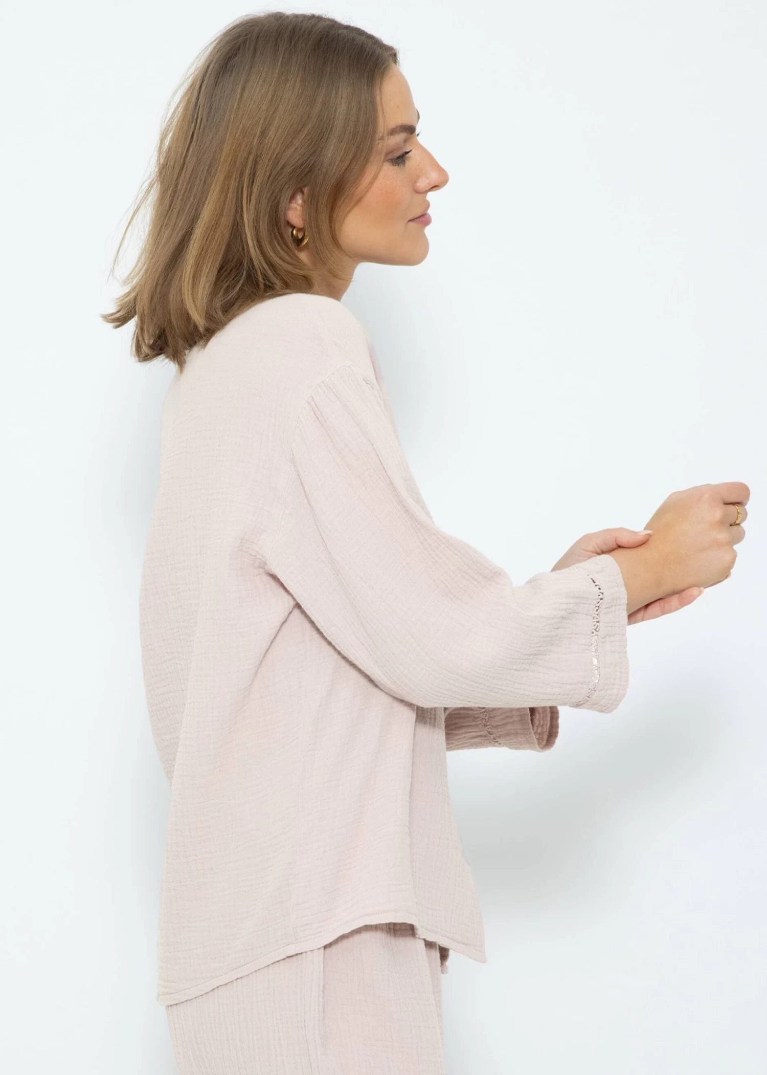 Musselin Pyjamabluse Mit Spitzenborte - Altrosa 8 Musselin Pyjamabluse Mit Spitzenborte - Altrosa – Bild 6