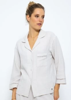 Musselin Pyjamabluse Mit Spitzenborte - Hellbeige -Sassyclassy SassyClassy musselin pyjamabluse mit spitzenborte hellbeige S3209NL6443 1