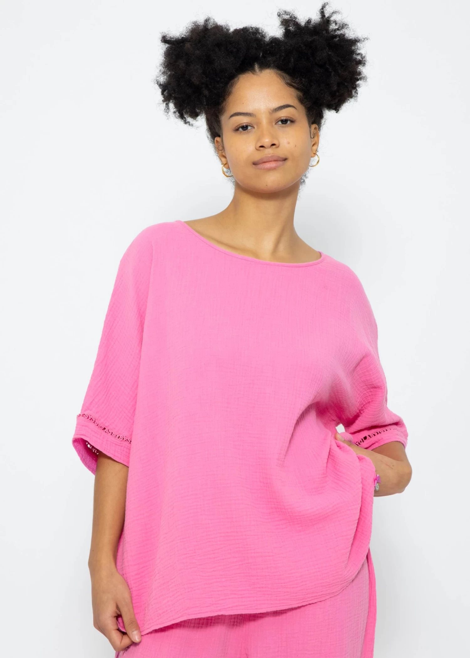 Musselin Pyjamashirt Mit Spitzenborte - Pink 3 Musselin Pyjamashirt Mit Spitzenborte - Pink