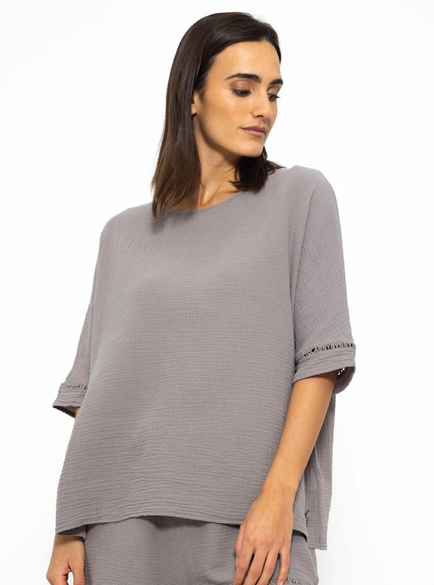 Musselin Pyjamashirt Mit Spitzenborte - Taupe 8 Musselin Pyjamashirt Mit Spitzenborte - Taupe – Bild 6