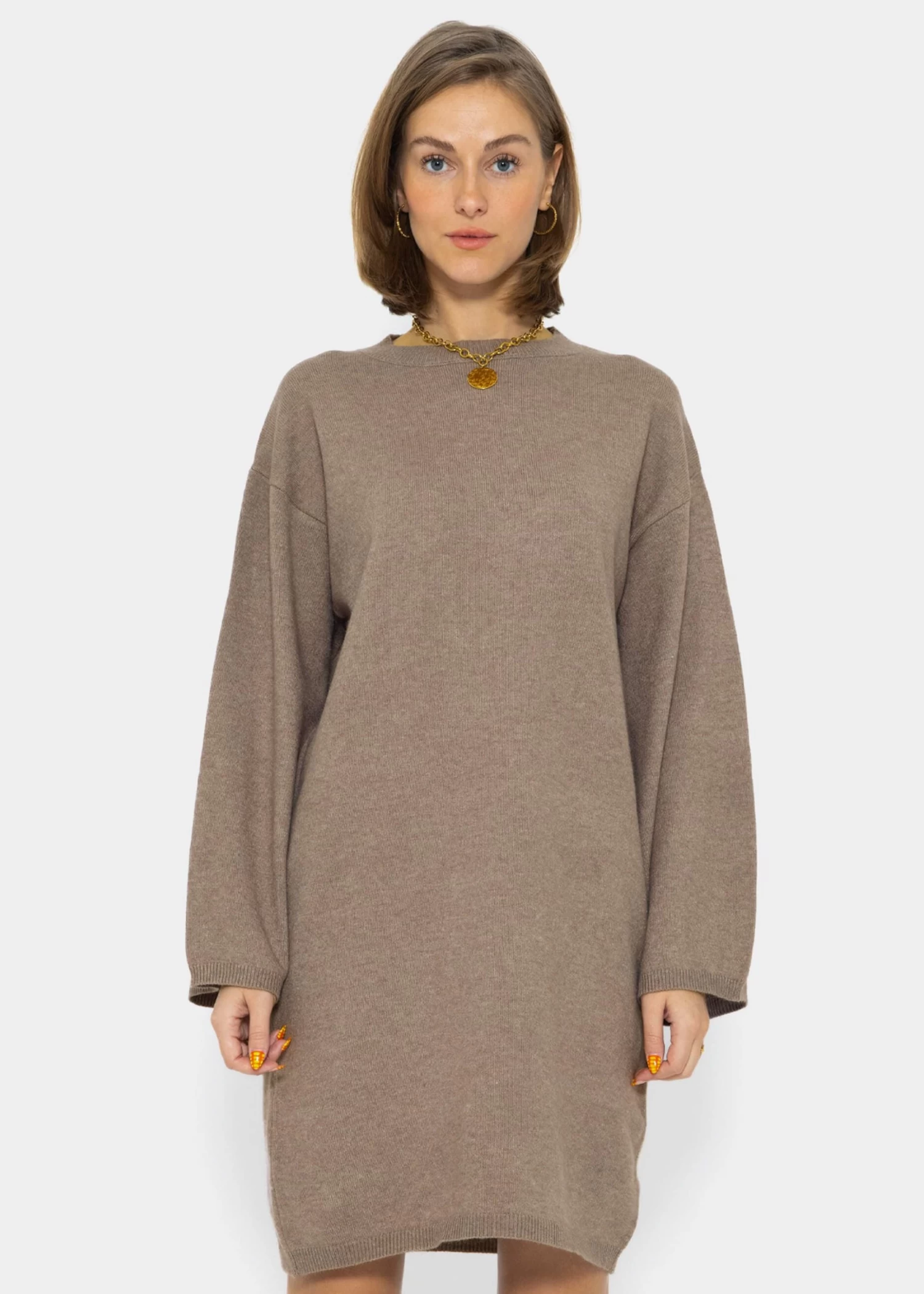 Oversize Kleid In Strick - Taupe 3 Oversize Kleid In Strick - Taupe