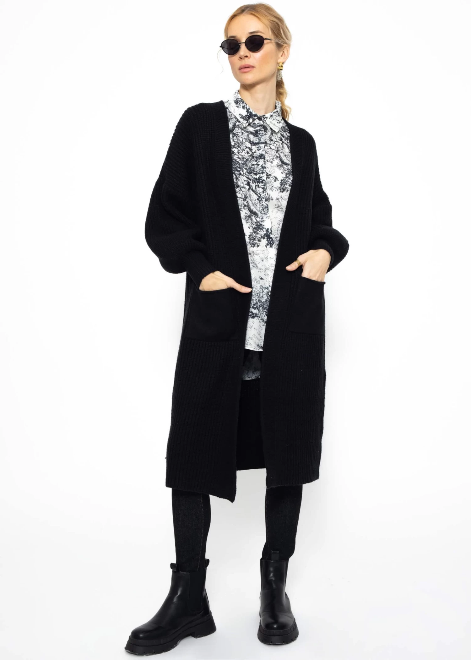 Oversize Bluse Mit Print - Schwarz-weiß 4 Oversize Bluse Mit Print - Schwarz-weiß – Bild 2