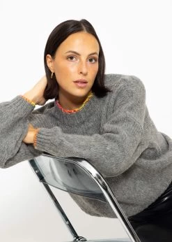 Oversize Pullover Mit Bunten Akzenten - Grau