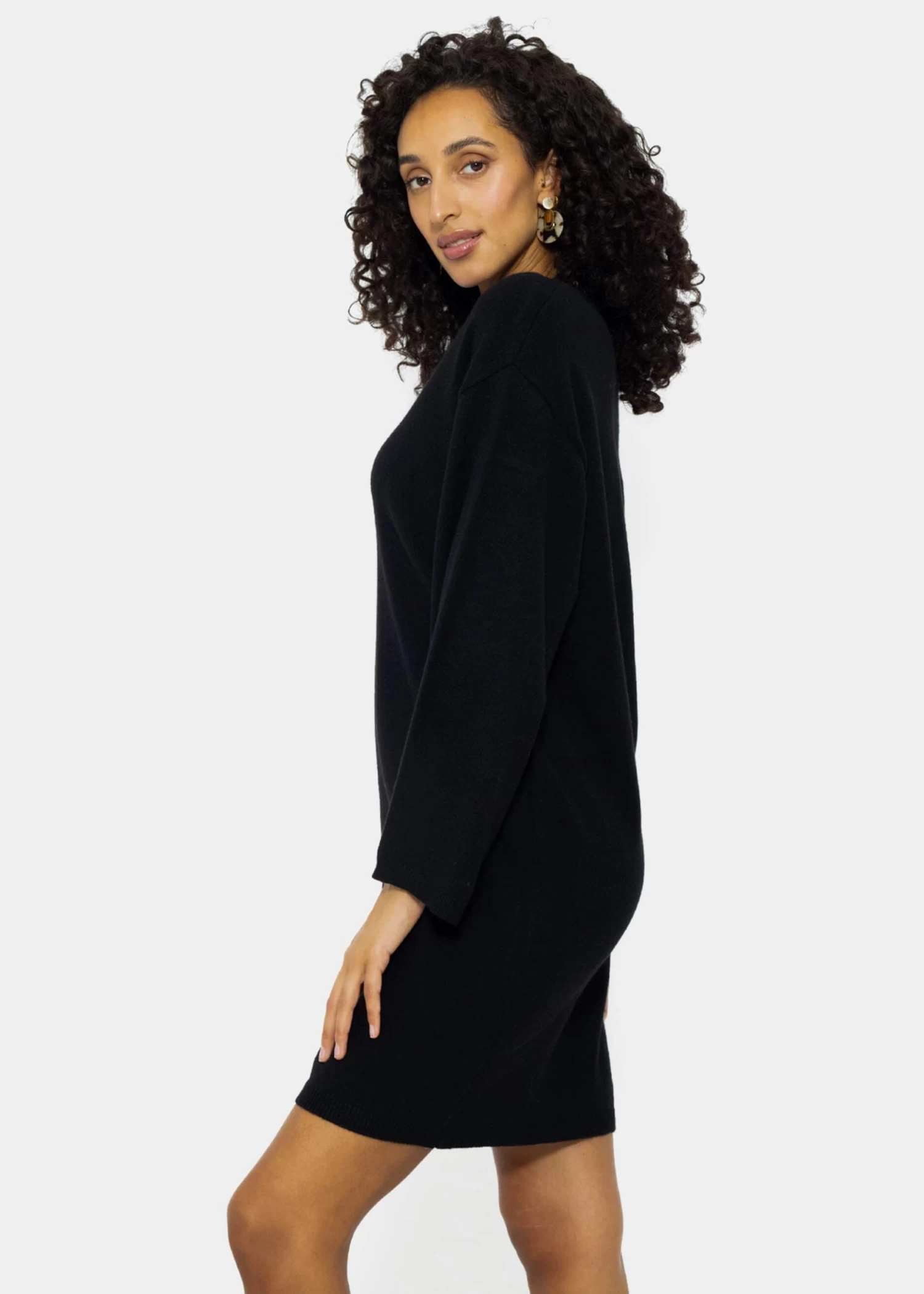 Oversize Kleid In Strick - Schwarz 7 Oversize Kleid In Strick - Schwarz – Bild 5