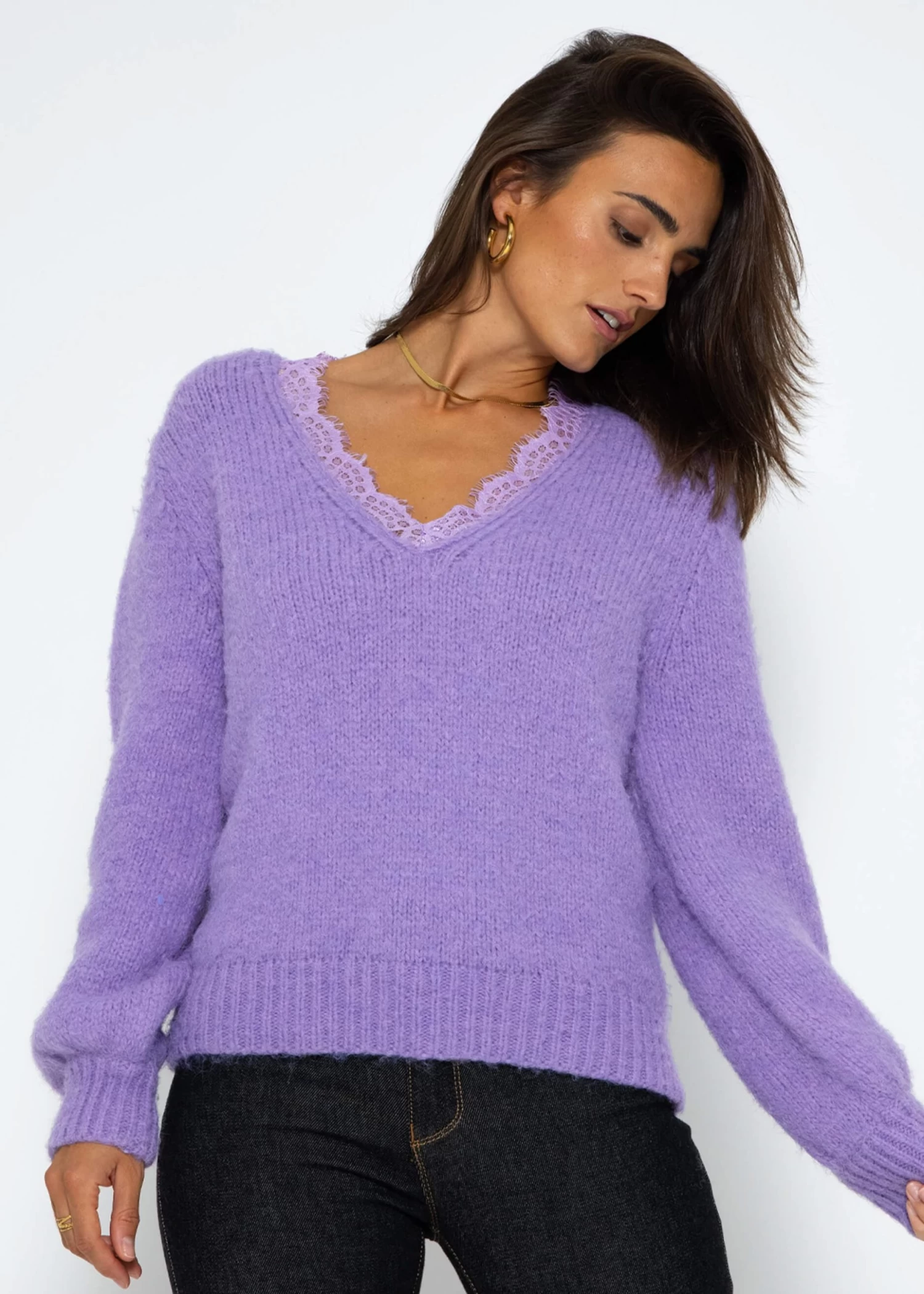 Pullover Mit Spitzen-Ausschnitt - Lila 8 Pullover Mit Spitzen-Ausschnitt - Lila – Bild 6
