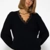 Pullover Mit Spitzen-Ausschnitt - Schwarz 2 Pullover Mit Spitzen-Ausschnitt - Schwarz -Sassyclassy SassyClassy pullover mit spitzenausschnitt schwarz S3208R6213 7