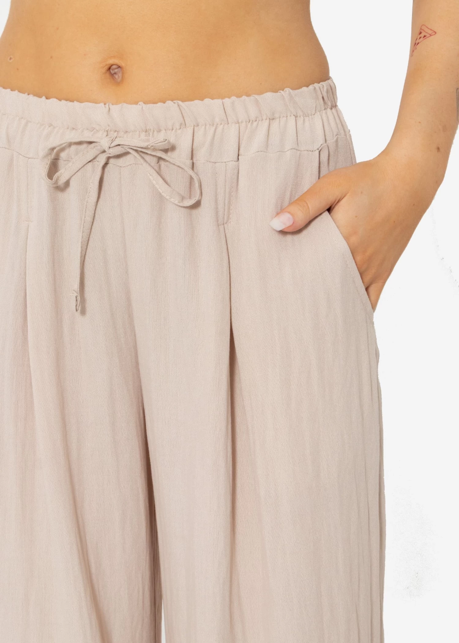 Schimmernde Lässige Viskose Hose - Beige 9 Schimmernde Lässige Viskose Hose - Beige – Bild 7