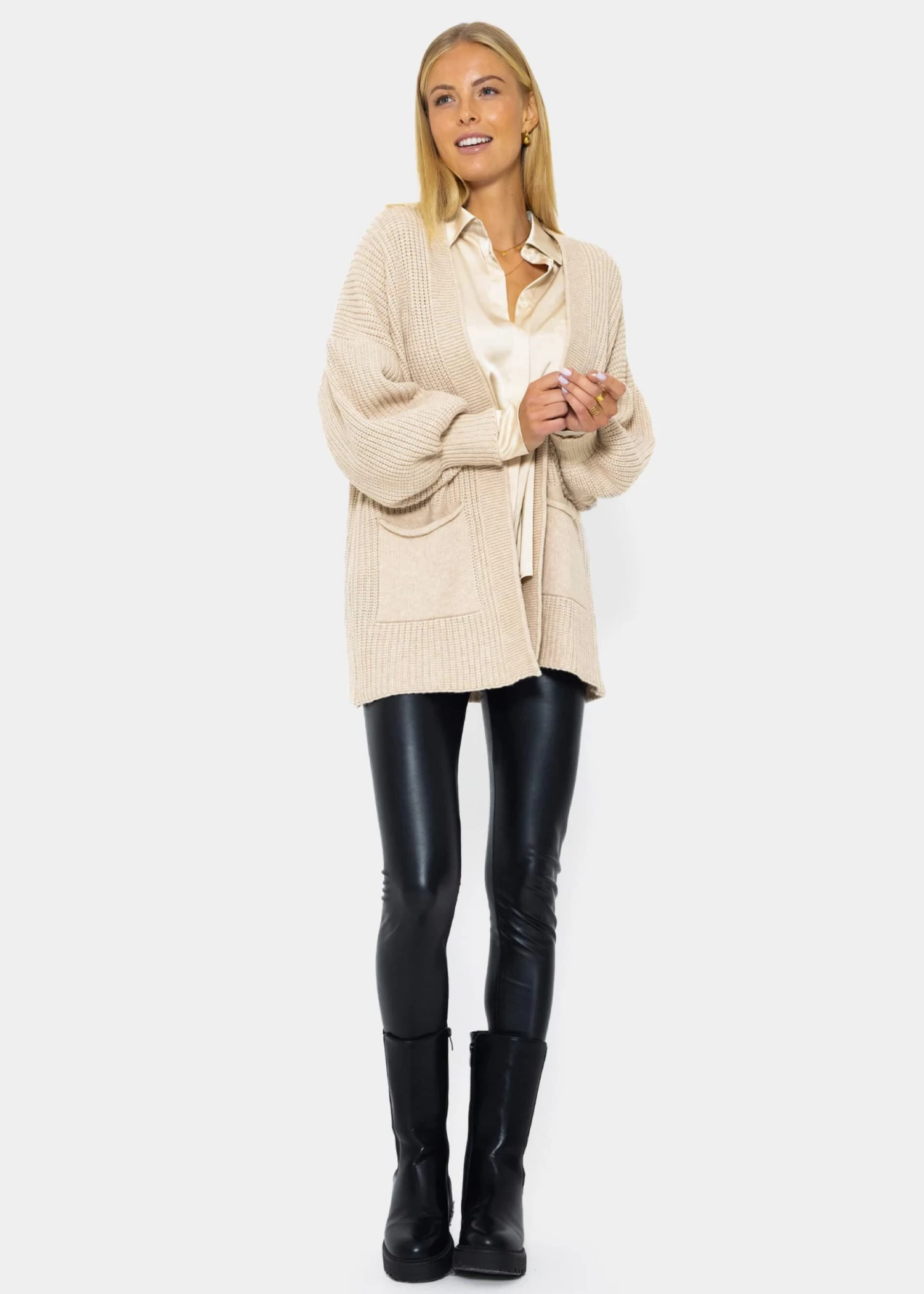 Soft Strick Cardigan Mit Taschen - Beige 4 Soft Strick Cardigan Mit Taschen - Beige – Bild 2