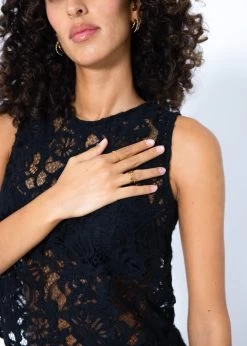 Spitzentop - Schwarz -Sassyclassy SassyClassy spitzentop schwarz S3209T6376 6