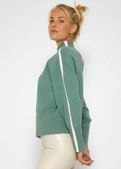 Strickpullover Mit Hellen Streifen - Grün 11 Strickpullover Mit Hellen Streifen - Grün -Sassyclassy SassyClassy strickpullover mit hellen streifen grun S3208P6234 1