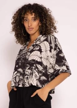 Crop Bluse Mit Print, Schwarz -Sassyclassy SassyClassy crop bluse mit print schwarz S3204B5829 2