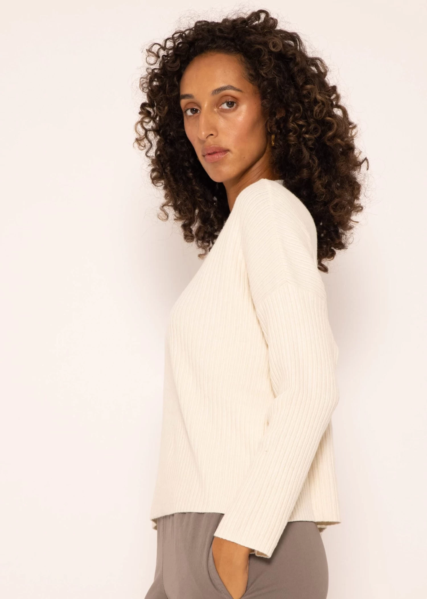 Gerippter Pullover - Offwhite 5 Gerippter Pullover - Offwhite – Bild 3