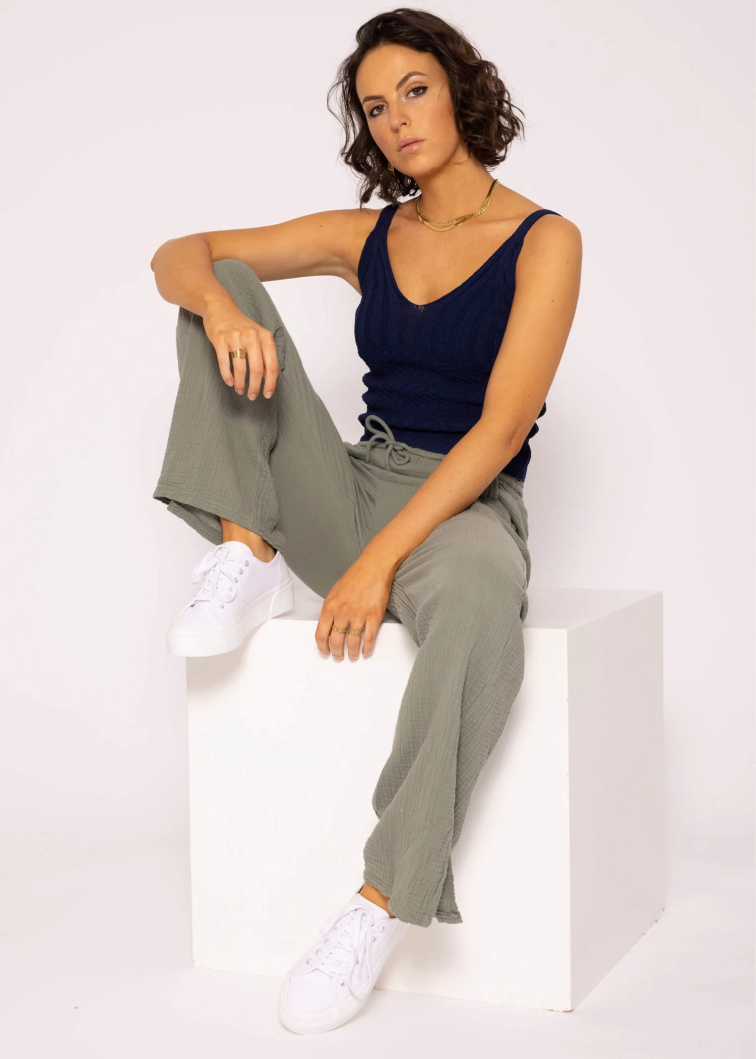 Geripptes Strick Top, Dunkelblau 4 Geripptes Strick Top, Dunkelblau – Bild 2