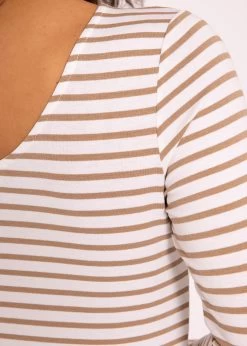 Gestreiftes Langarmshirt Mit Rückenausschnitt, Beige/weiß -Sassyclassy SassyClassy gestreiftes shirt mit ruckenausschnitt beige weiss S3202B5499 9