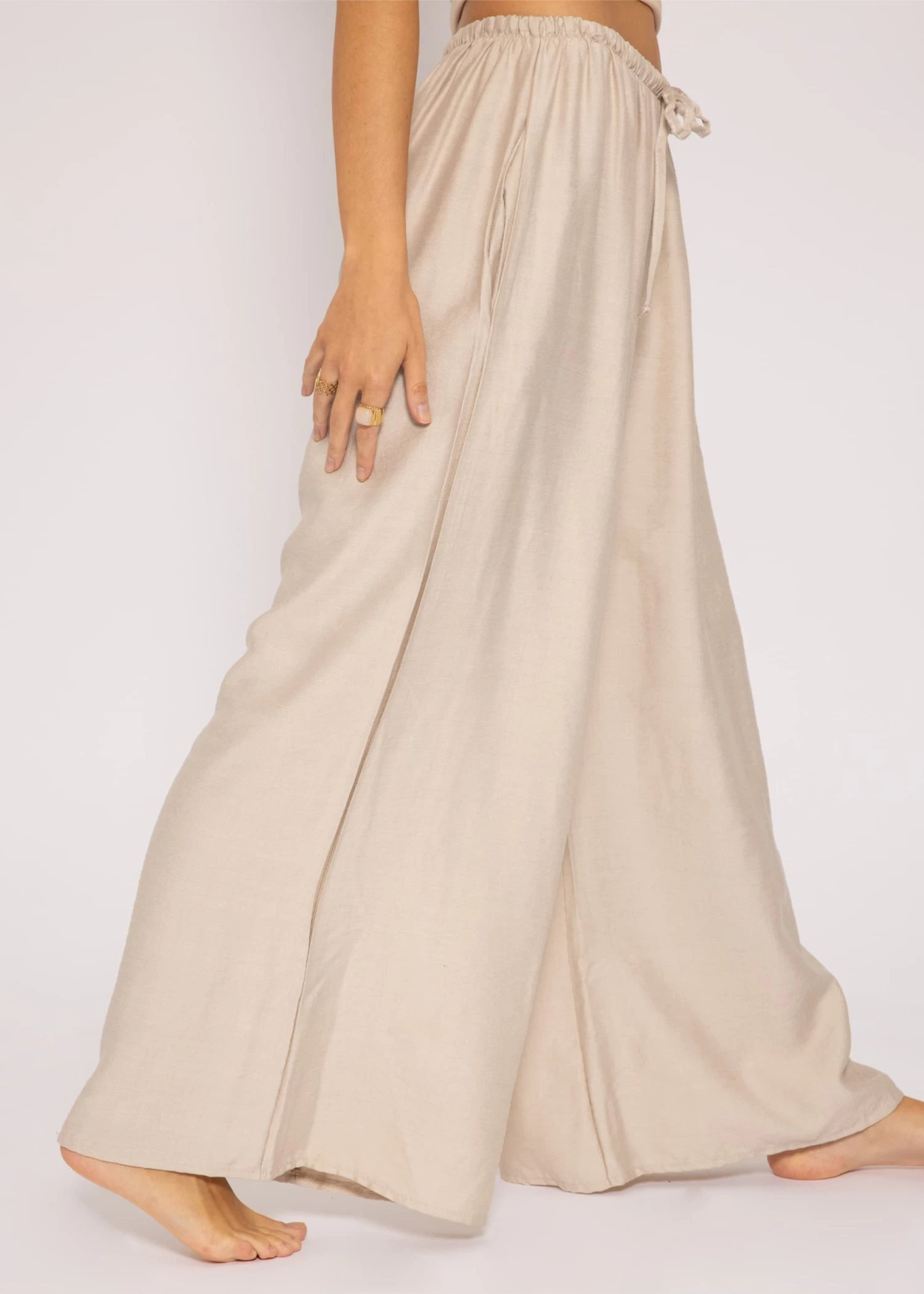 Lässige Schlupfhose Mit Weitem Bein, Beige 7 Lässige Schlupfhose Mit Weitem Bein, Beige – Bild 5