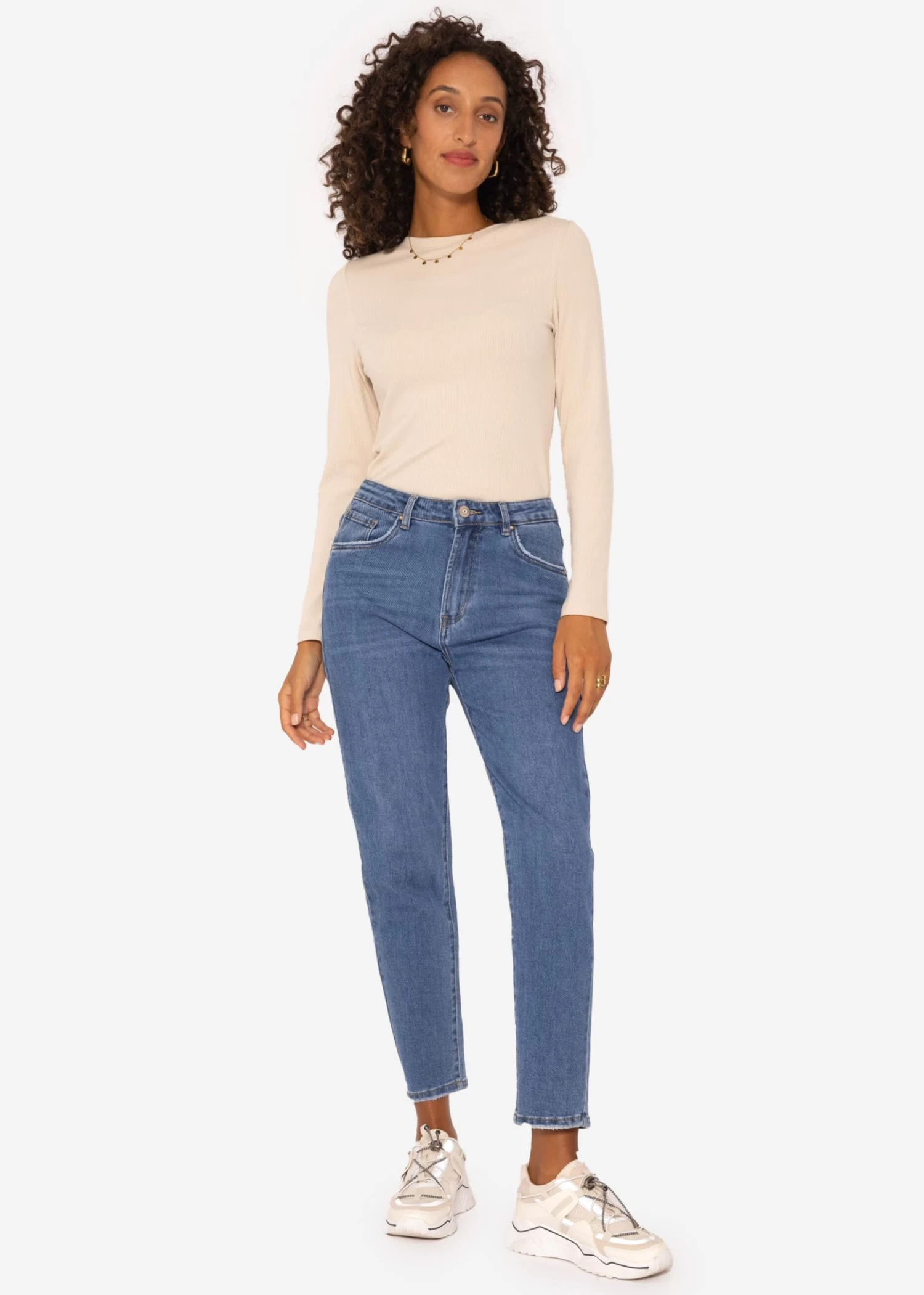 Lockeres Langarmshirt - Beige 6 Lockeres Langarmshirt - Beige – Bild 4