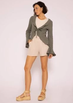 Musselin Cardigan Mit Volants, Khaki 16 Musselin Cardigan Mit Volants, Khaki -Sassyclassy SassyClassy musselin cardigan mit ruschen khaki S3207B6066 9