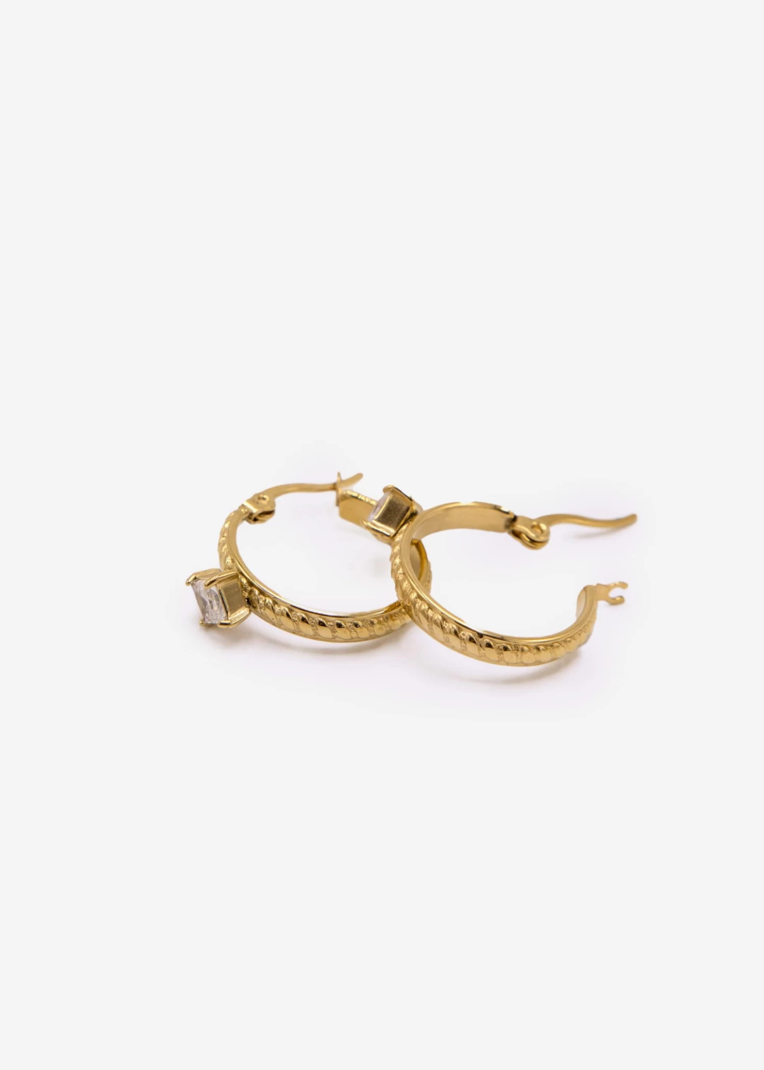 Ohrringe Mit Funkelndem Steinchen, Gold 5 Ohrringe Mit Funkelndem Steinchen, Gold – Bild 3