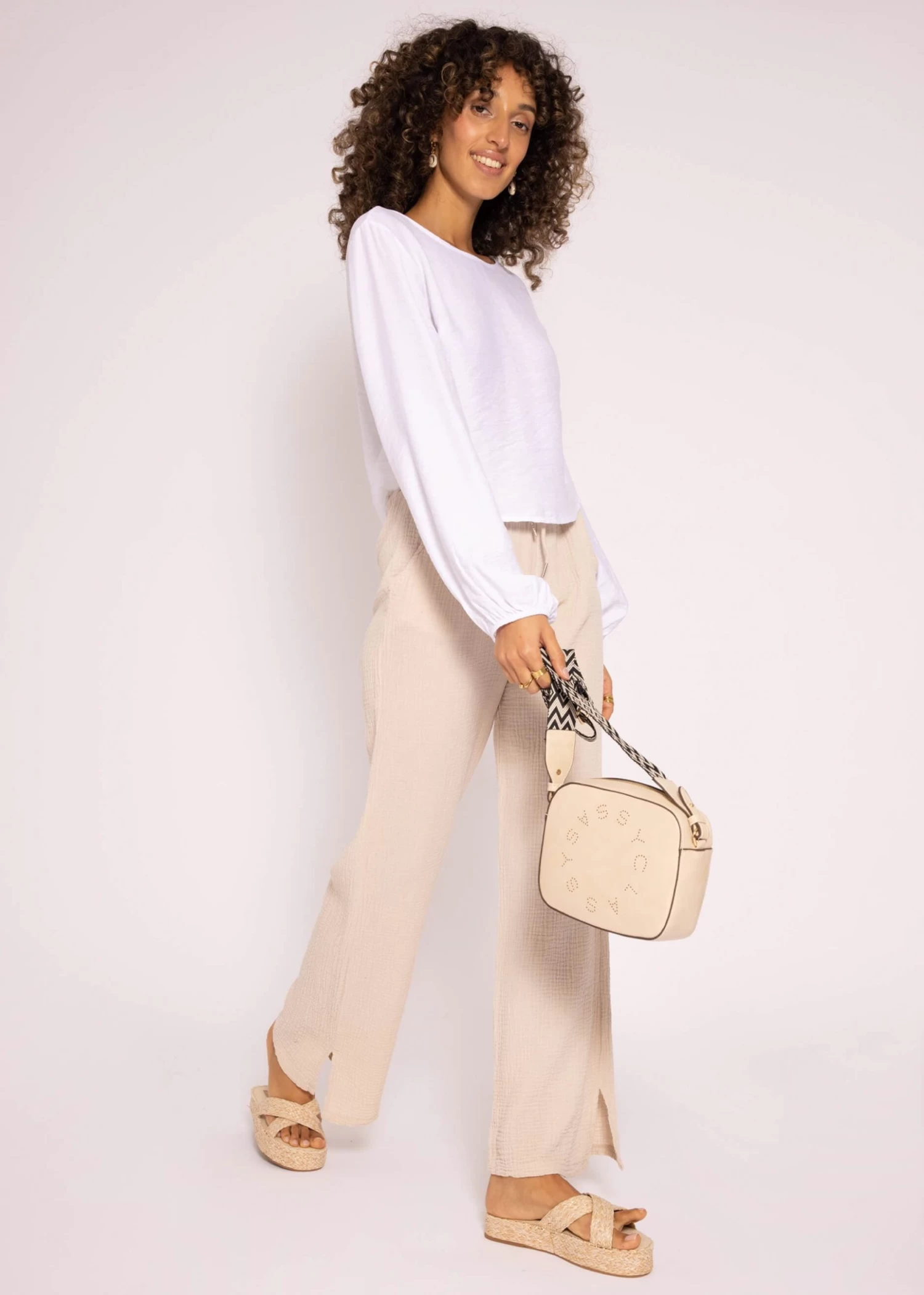 Schimmerndes Viskose Top Mit Weiten Ärmel, Weiß 4 Schimmerndes Viskose Top Mit Weiten Ärmel, Weiß – Bild 2