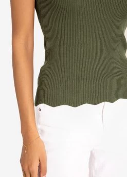 Strick Top Mit Bogenkante, Khaki -Sassyclassy SassyClassy strick top mit bogenkante khaki S3202B5526 1avimEIC1b2Cp3