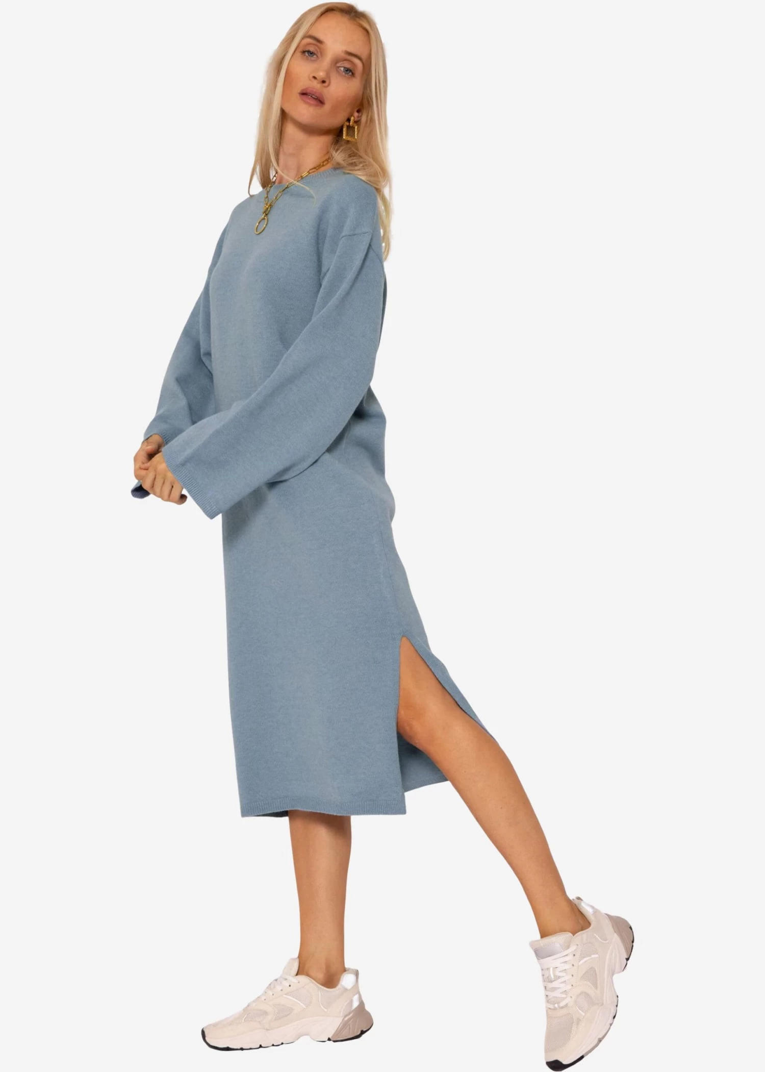 Strickkleid Mit Seitenschlitz In Midi-Länge - Jeansblau 3 Strickkleid Mit Seitenschlitz In Midi-Länge - Jeansblau