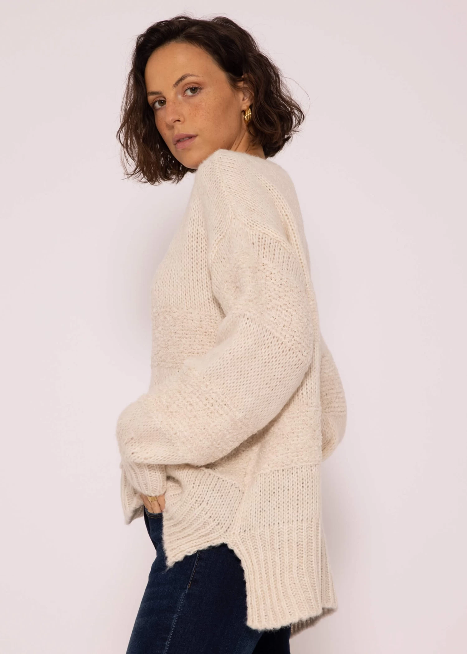 Strickpullover Mit V-Ausschnitt, Offwhite 7 Strickpullover Mit V-Ausschnitt, Offwhite – Bild 5