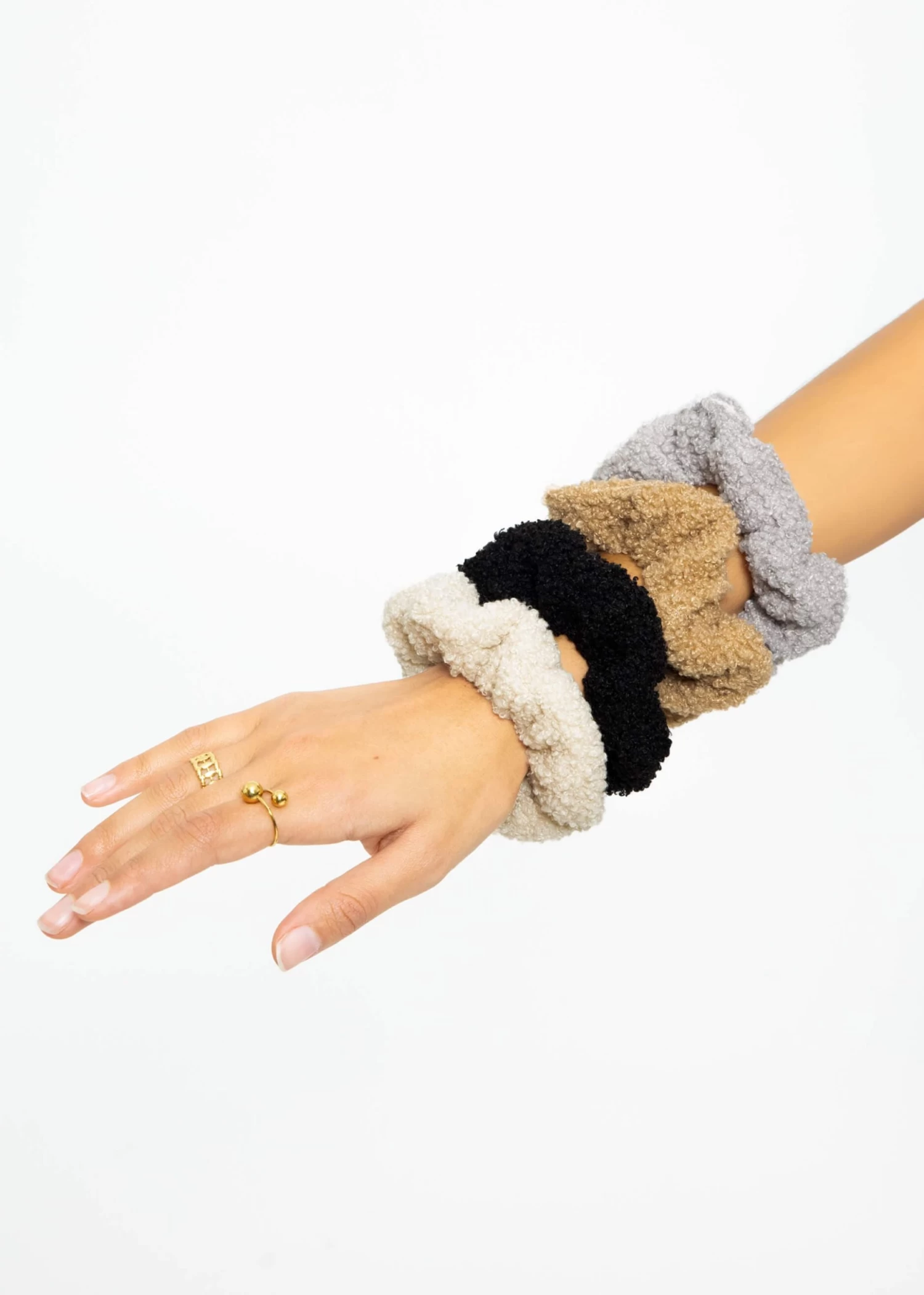 Teddy-Scrunchie - Schwarz 7 Teddy-Scrunchie - Schwarz – Bild 5