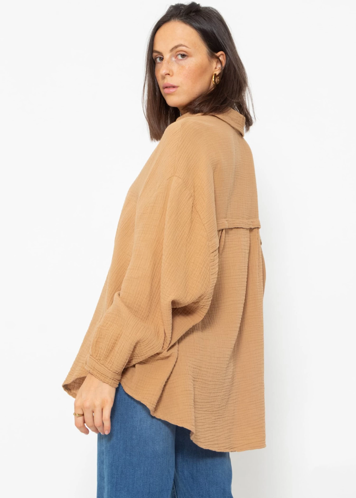 Musselin Bluse Oversize Kurz - Hellbraun 9 Musselin Bluse Oversize Kurz - Hellbraun – Bild 7