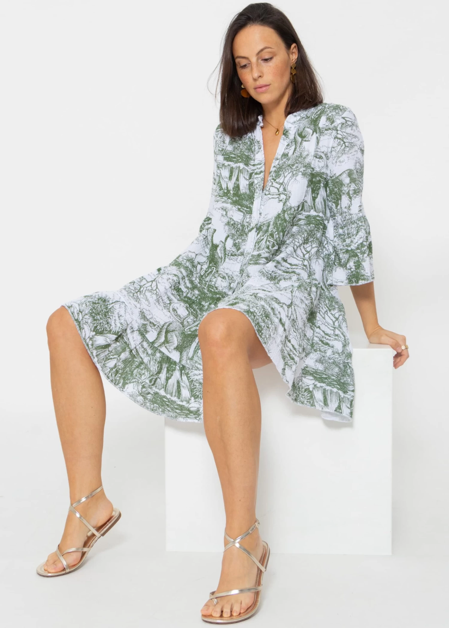 Musselin Kleid Mit Print - Khaki 4 Musselin Kleid Mit Print - Khaki – Bild 2