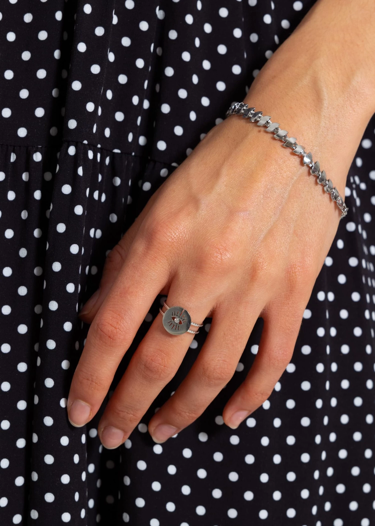 Armband Mit Abgerundeten Gliederelementen - Silber 4 Armband Mit Abgerundeten Gliederelementen - Silber – Bild 2