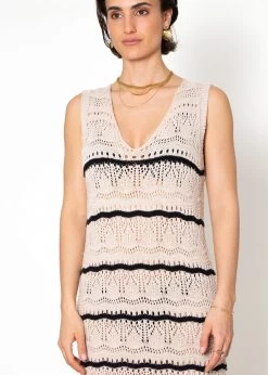 Ärmelloses Strickkleid Mit Strukturmuster - Beige-schwarz 16 Ärmelloses Strickkleid Mit Strukturmuster - Beige-schwarz -Sassyclassy sassyclassy armelloses strickkleid mit strukturmuster beige schwarz S4203K6937 1