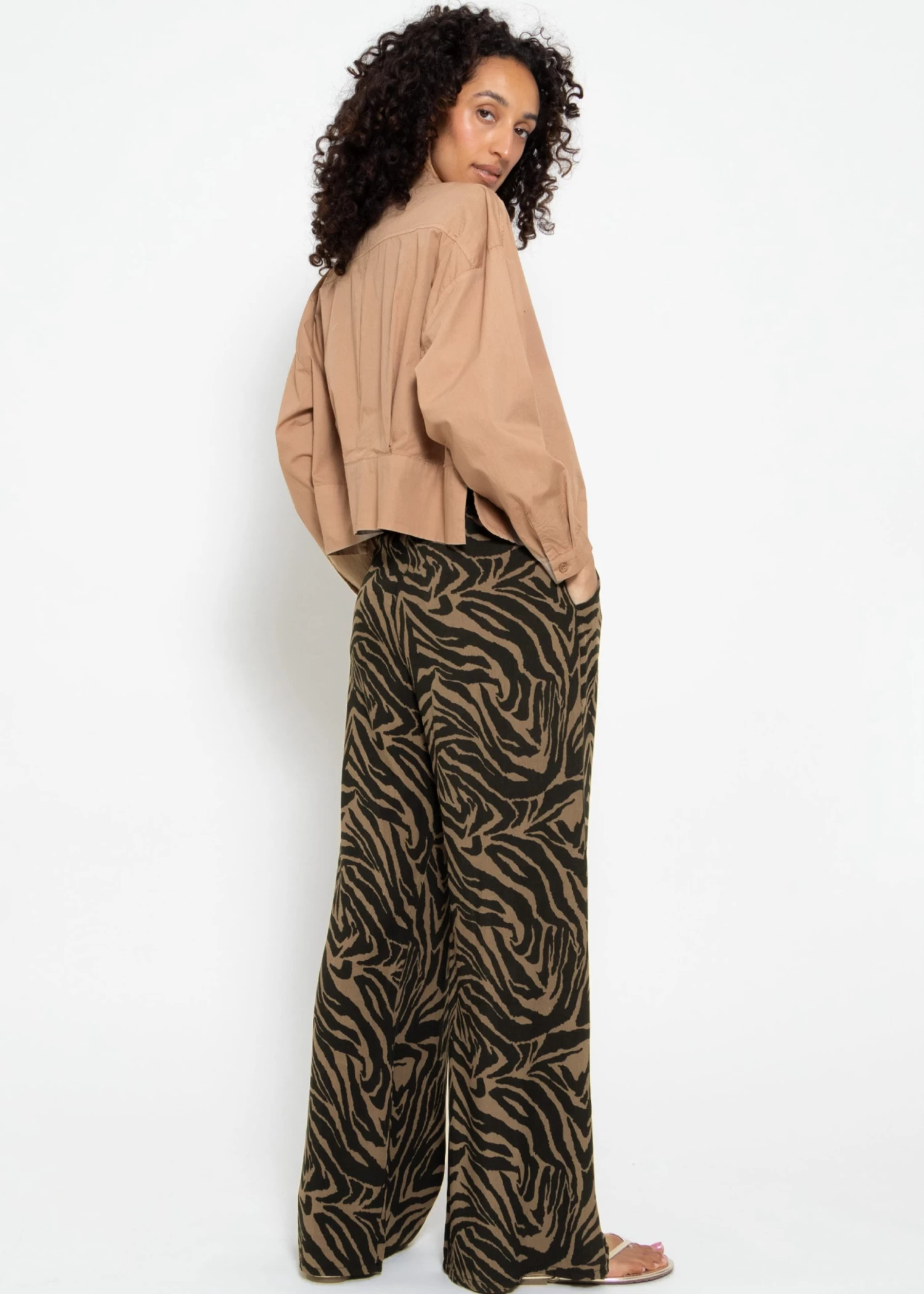 Blusenjacke, Camel 4 Blusenjacke, Camel – Bild 2