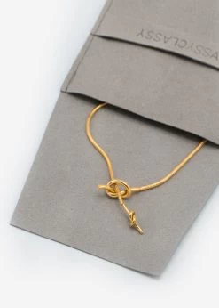 Flache Y-Halskette Mit Toggle Verschluss - Gold -Sassyclassy sassyclassy flache y halskette mit toggle verschluss gold S3207A1425 1