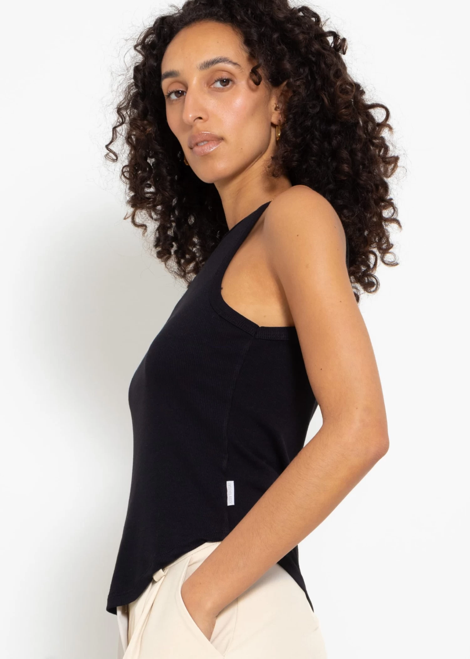 Geripptes Tank Top - Schwarz 5 Geripptes Tank Top - Schwarz – Bild 3