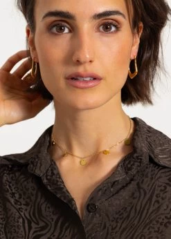 Geschwungene Creolen, Gold 10 Geschwungene Creolen, Gold -Sassyclassy sassyclassy geschwungene creolen gold S3203A1299