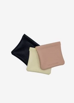 Geschwungener Haargummi - Braun 9 Geschwungener Haargummi - Braun -Sassyclassy sassyclassy geschwungener haargummi braun S3212SAC6640 3